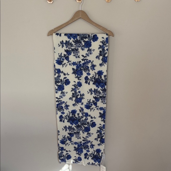 Sezane Lorina Floral Blue and Cream Scarf - Picture 3 of 5